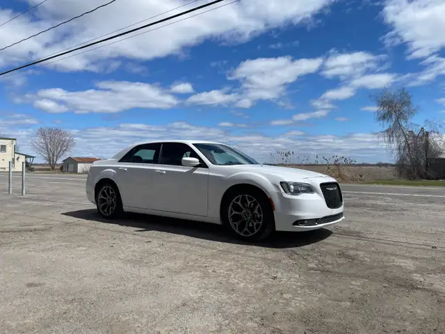 CHRYSLER 300 S 2016 RWD AUTOMATIQUE - Photo 4