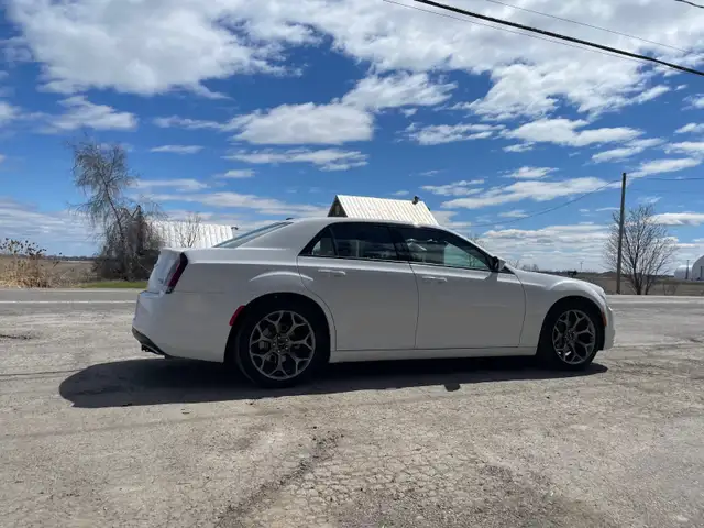 CHRYSLER 300 S 2016 RWD AUTOMATIQUE - Photo 5