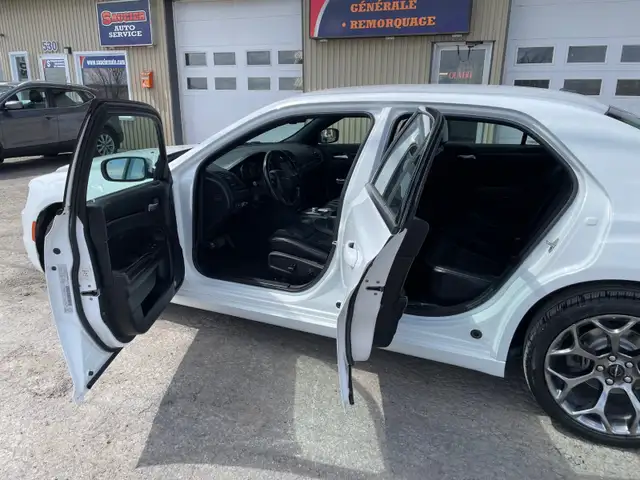 CHRYSLER 300 S 2016 RWD AUTOMATIQUE - Photo 11