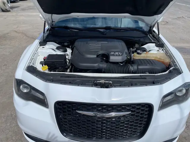 CHRYSLER 300 S 2016 RWD AUTOMATIQUE - Photo 12