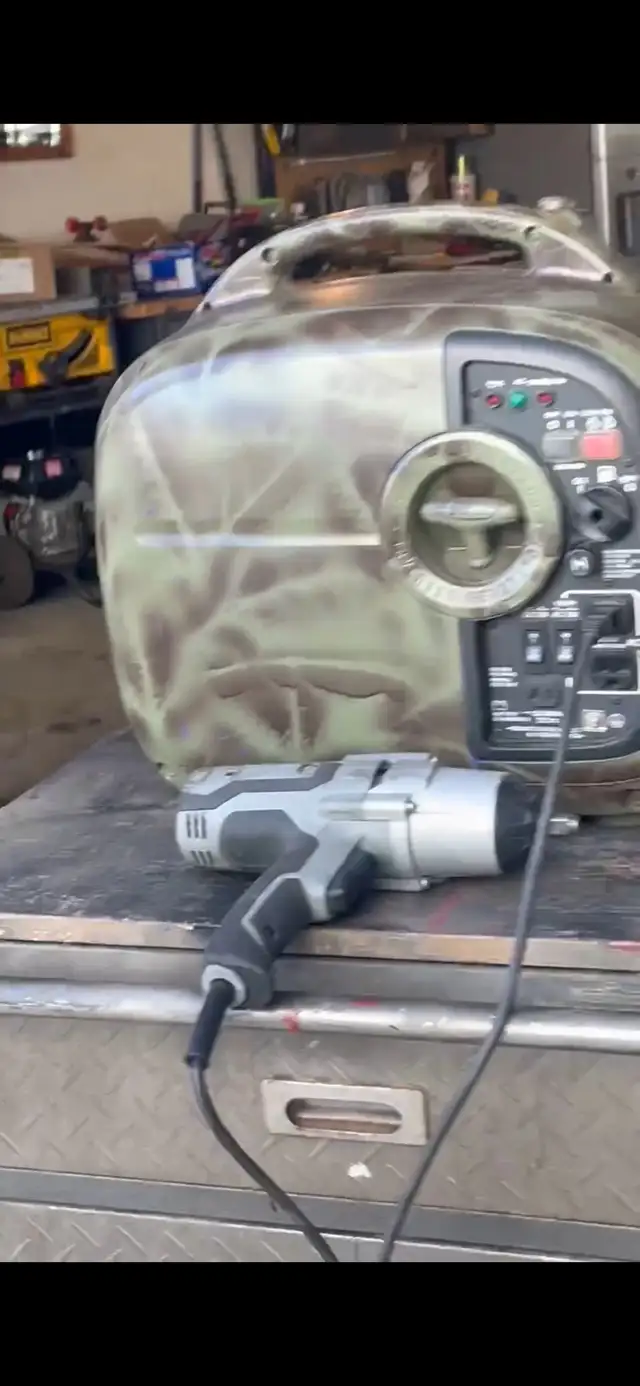 Yamaha 2000is inverter generator ultra quiet hunting/camping - Photo 2