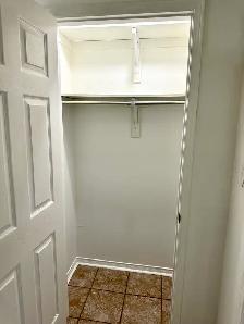 Large 2 Bedroom Bsmt – $2000 Utils & Parking – Dufferin/Eg - Photo 7