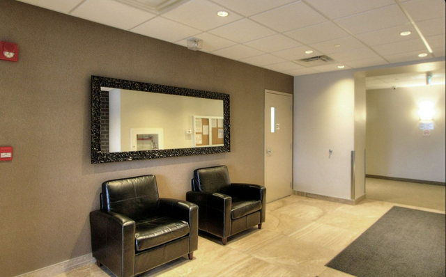 One Bedroom Plus Den Condo for Rent in Markham - Photo 10