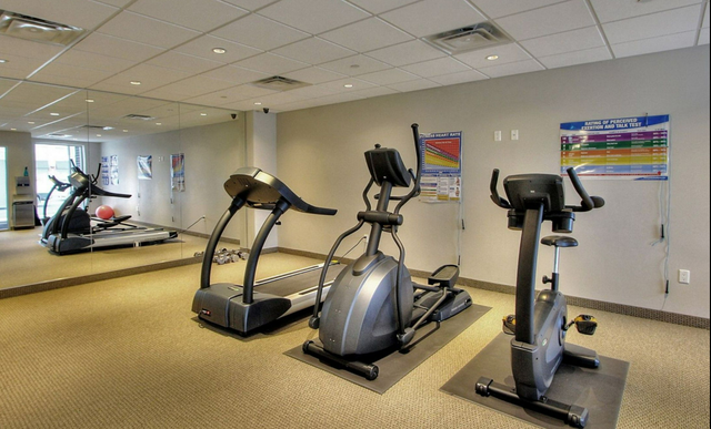 One Bedroom Plus Den Condo for Rent in Markham - Photo 11