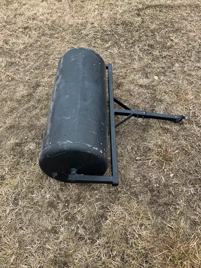 TOW BEHIND LAWN ROLLER - Photo 2