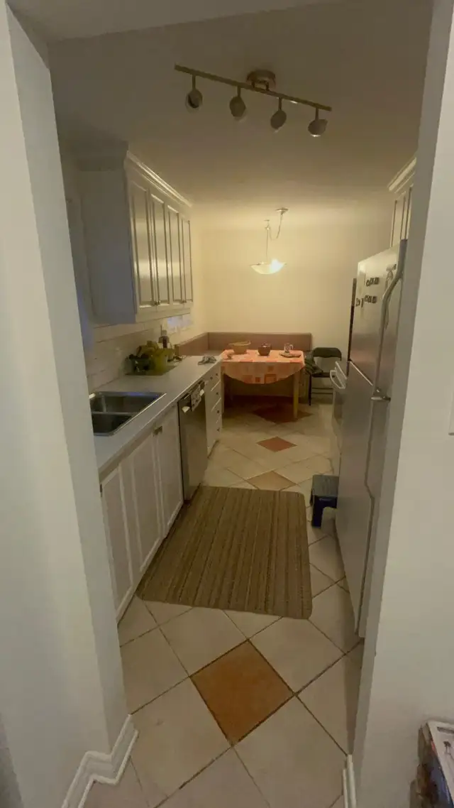 Private room for rent - Photo 4