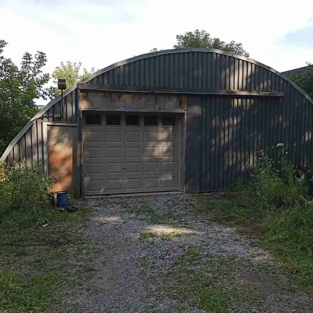 work shop/quonset for  rent