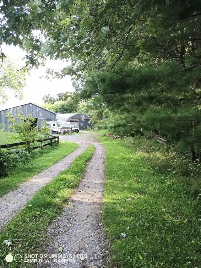 work shop/quonset for  rent - Photo 3