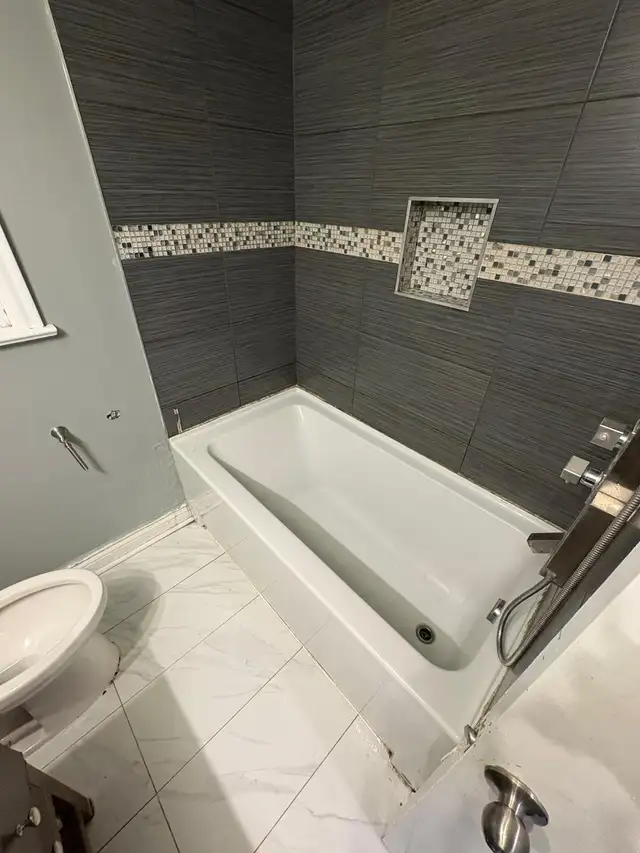 SHARED ROOM AVAILABLE SCARBOROUGH-Near Markham Rd & Ellesmere Rd - Photo 5