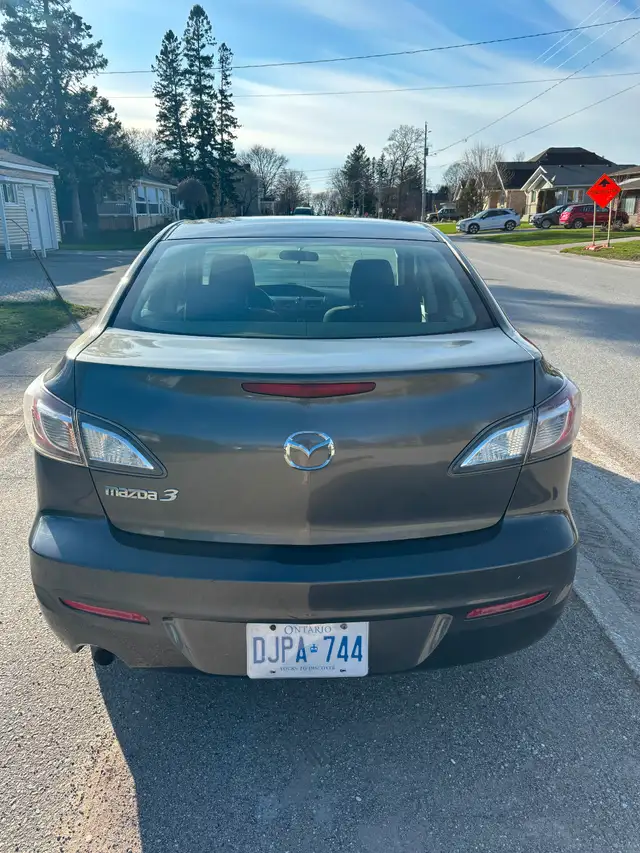 2012 Mazda 3 - Photo 3