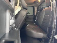 2017 RAM 1500 EXPRESS QUAD CAB – 5.7L HEMI V8 – 4X4 – 6.5FT BOX - Photo 16