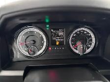 2017 RAM 1500 EXPRESS QUAD CAB – 5.7L HEMI V8 – 4X4 – 6.5FT BOX - Photo 17