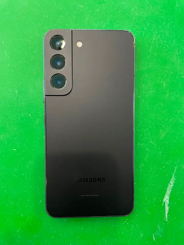 Samsung Galaxy S22, 128GB, Unlocked. - Photo 2