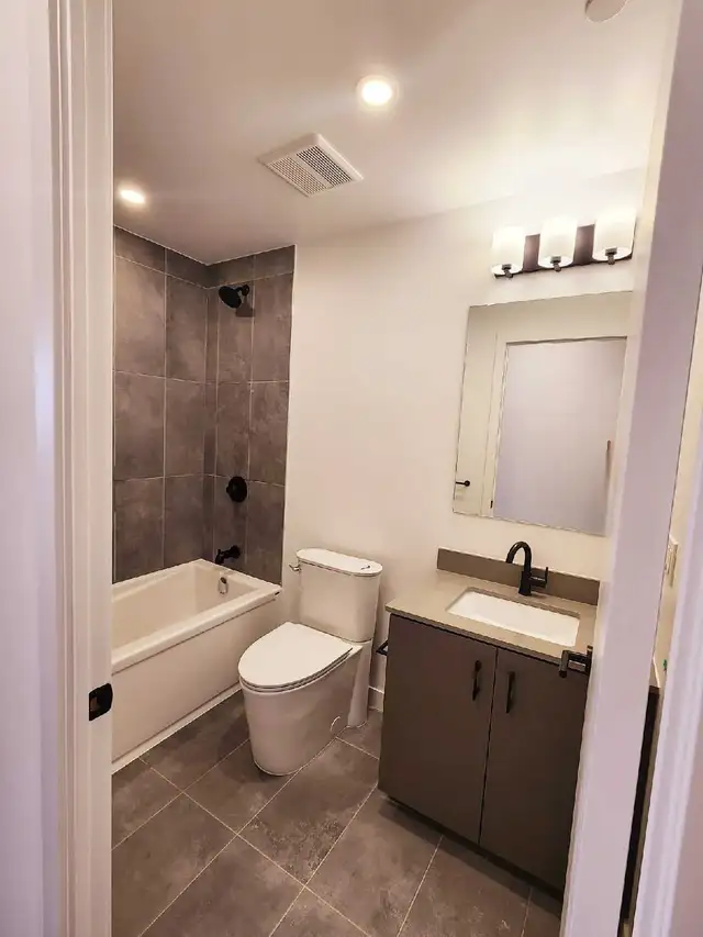 condo for rent - Photo 3