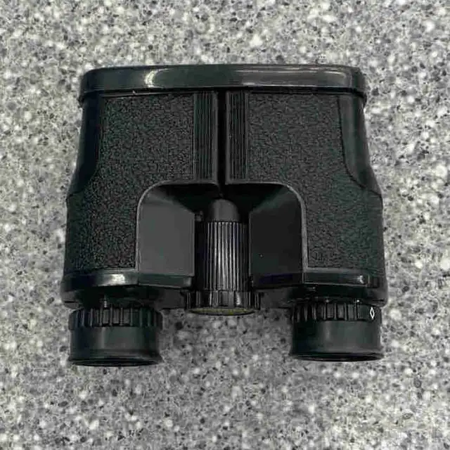 Bushnell 7x25 Binoculars - Photo 2