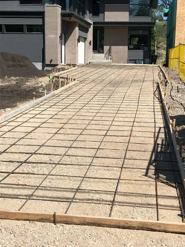 Form Setter /Labourer - Photo 3