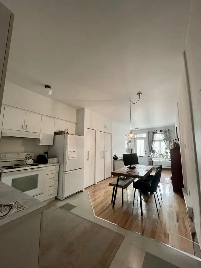 Beau 3 1/2 à louer...