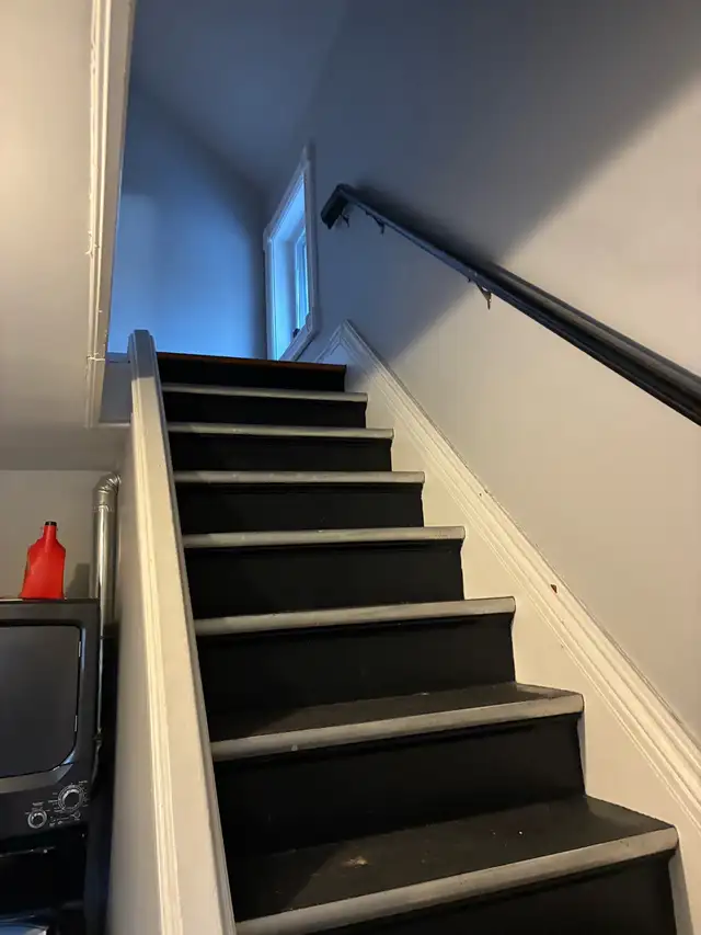 1 Bed 1 Bath Apartment - Photo 3