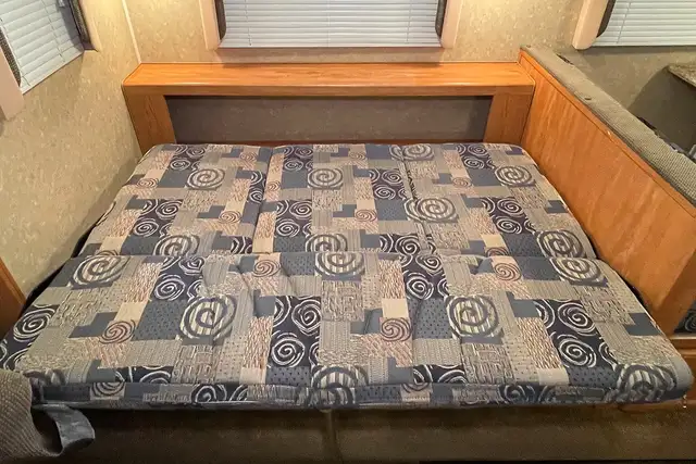 2008 Gulf Stream Conquest 245FBW – Pre-Owned 5th Wheel. - Photo 16