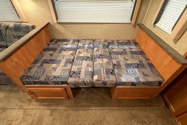 2008 Gulf Stream Conquest 245FBW – Pre-Owned 5th Wheel. - Photo 17