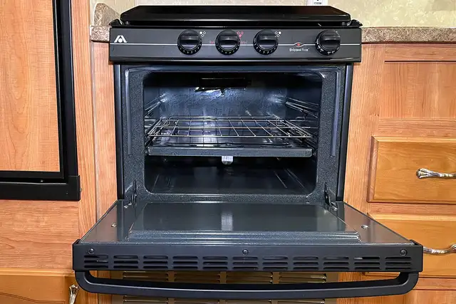 2008 Gulf Stream Conquest 245FBW – Pre-Owned 5th Wheel. - Photo 25