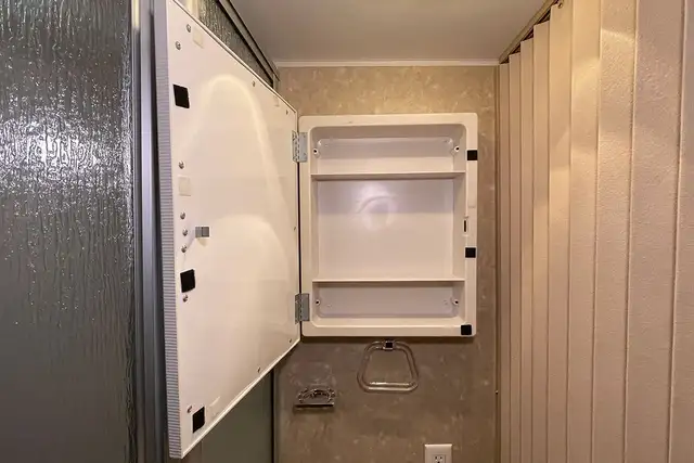 2008 Gulf Stream Conquest 245FBW – Pre-Owned 5th Wheel. - Photo 30