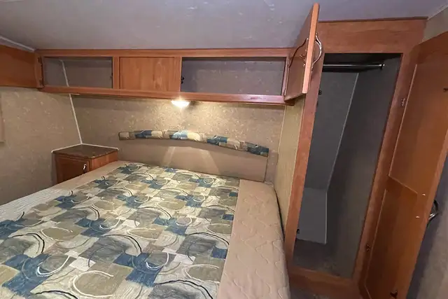 2008 Gulf Stream Conquest 245FBW – Pre-Owned 5th Wheel. - Photo 36