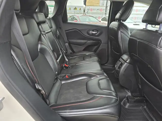 2019 Jeep Cherokee Trailhawk | Leather, Backup Cam - Photo 9