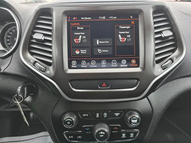 2019 Jeep Cherokee Trailhawk | Leather, Backup Cam - Photo 14