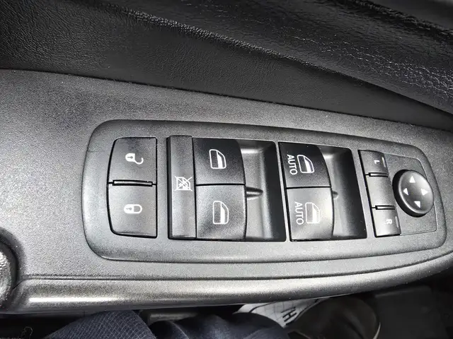 2019 Jeep Cherokee Trailhawk | Leather, Backup Cam - Photo 17