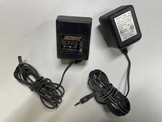 Two 9V POWER SOURCES