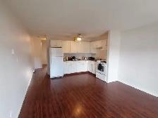 SPACIOUS – RENOVATED – PET FRIENDLY - Photo 2