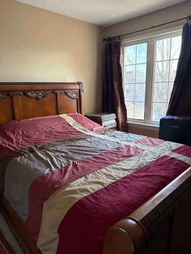 low price all included furnished room for rent female only - Photo 4