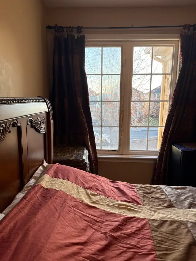 low price all included furnished room for rent female only - Photo 7