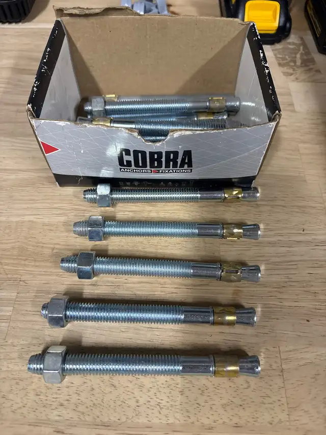 cobra fixations