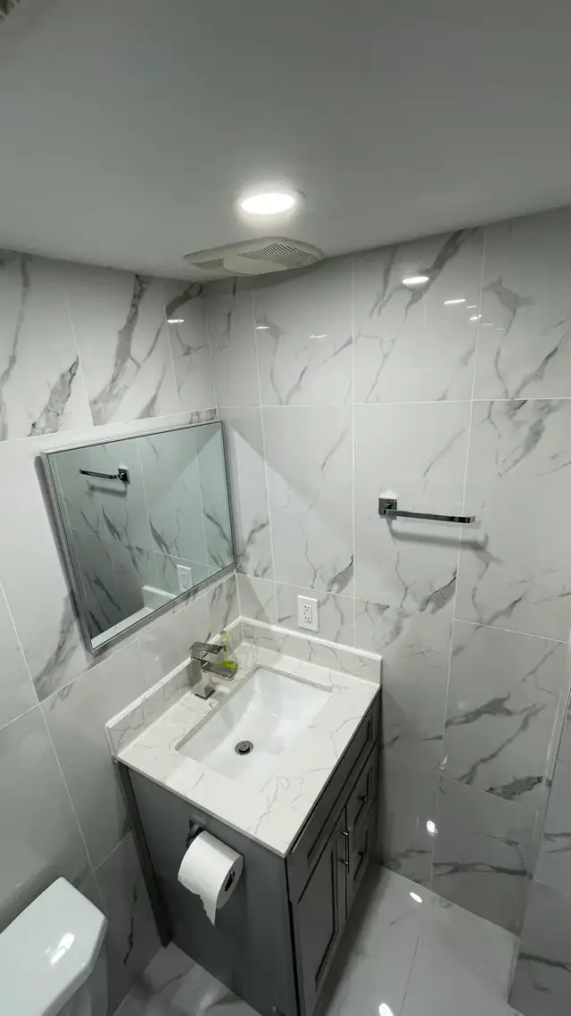 Spacious 2 Bedroom Legal Basement available with 2 Parking spots - Photo 5