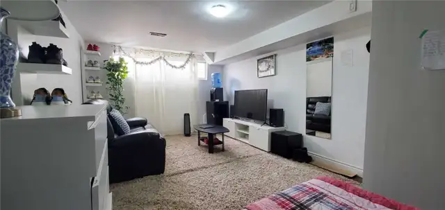 one bedroom basement for rent - Photo 2