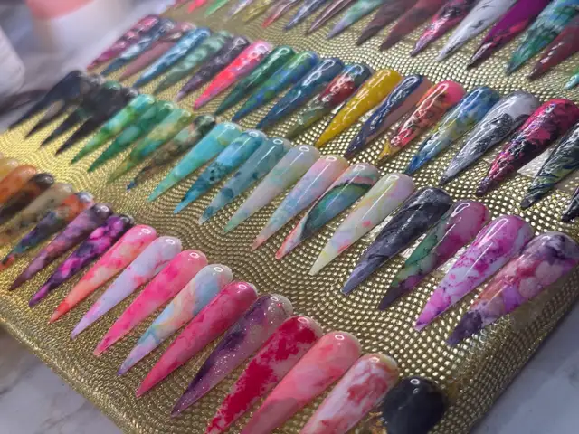 Nail Technician Course - Photo 3