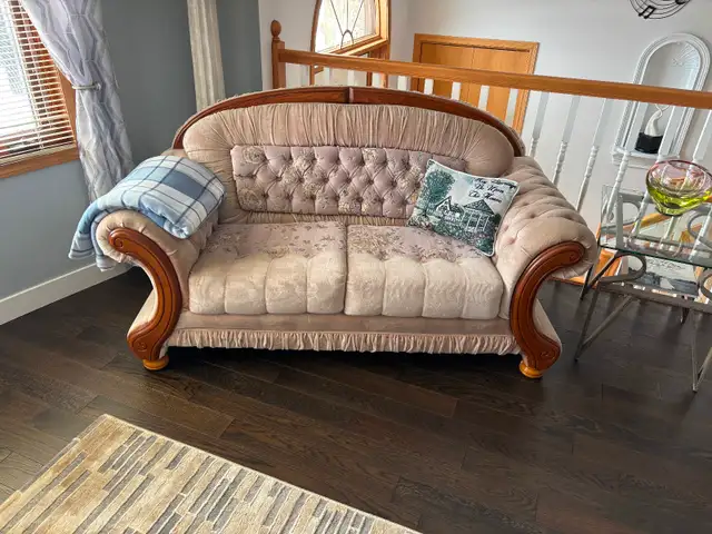 Three Piece Livingroom Suite - Photo 3