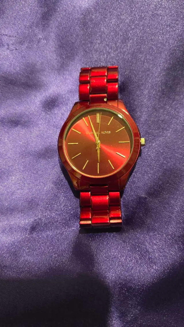 Red Stainless Steel Women’s Watch (MK) – Slim & Minimalist