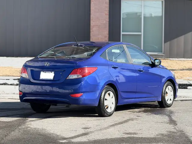 HYUNDAI ACCENT 2012 - Photo 3