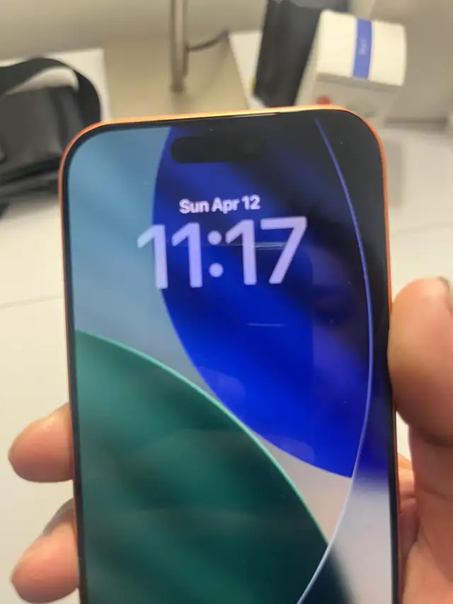 iPhone 17 Pro 256gb 100% batt Airpods/Charger Set/Delivery - Photo 7