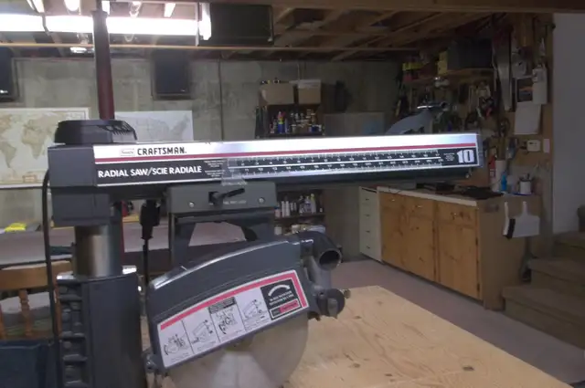 RADIAL ARM SAW - Photo 4