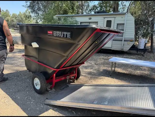 Industrial Towable Tilt Cart