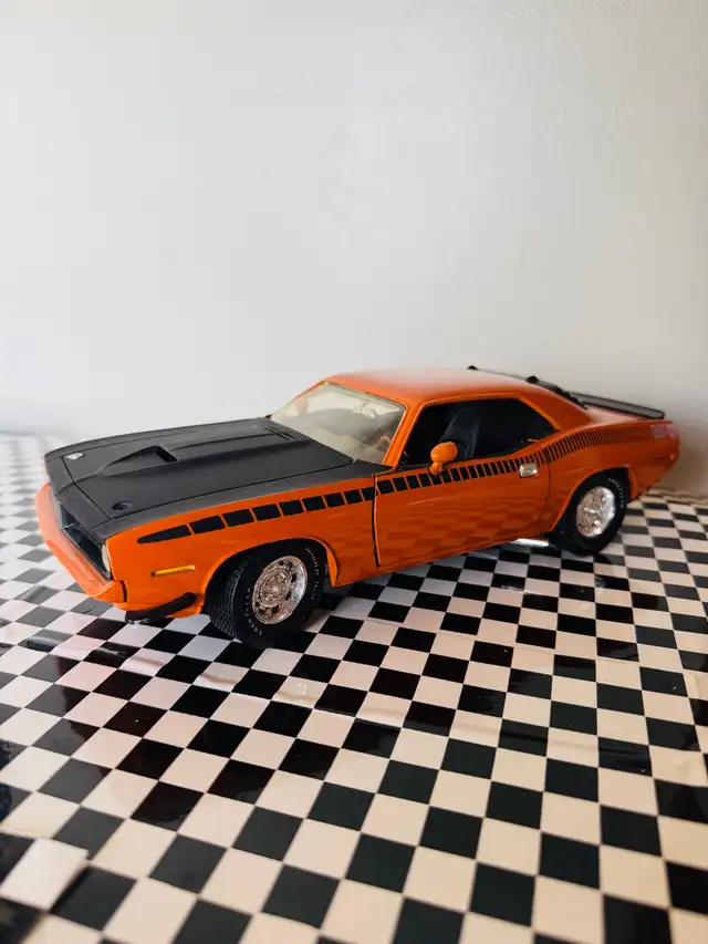 1:18 - 1970 HEMI AAR ‘CUDA - OVER 1500 - 1:18 SCALE DIECAST CARS