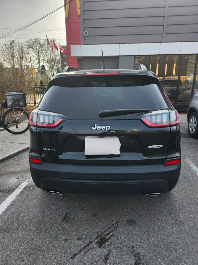 2022 Jeep Cherokee North (ONE OWNER, LADY DRIVEN) - Photo 2