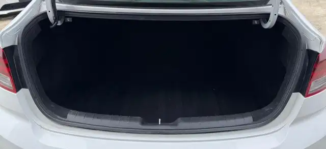 2019 HYUNDAI ELANTRA PREFERRED AUTO - Photo 16