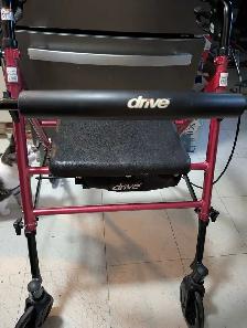 4 wheeled foldable rollator walker with seat