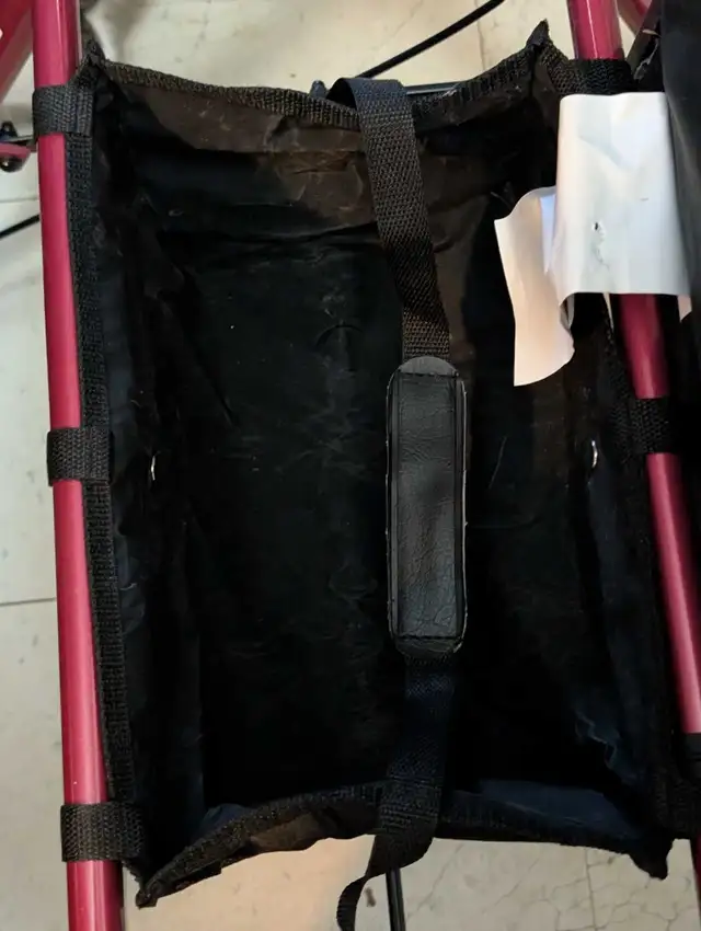 4 wheeled foldable rollator walker with seat - Photo 4