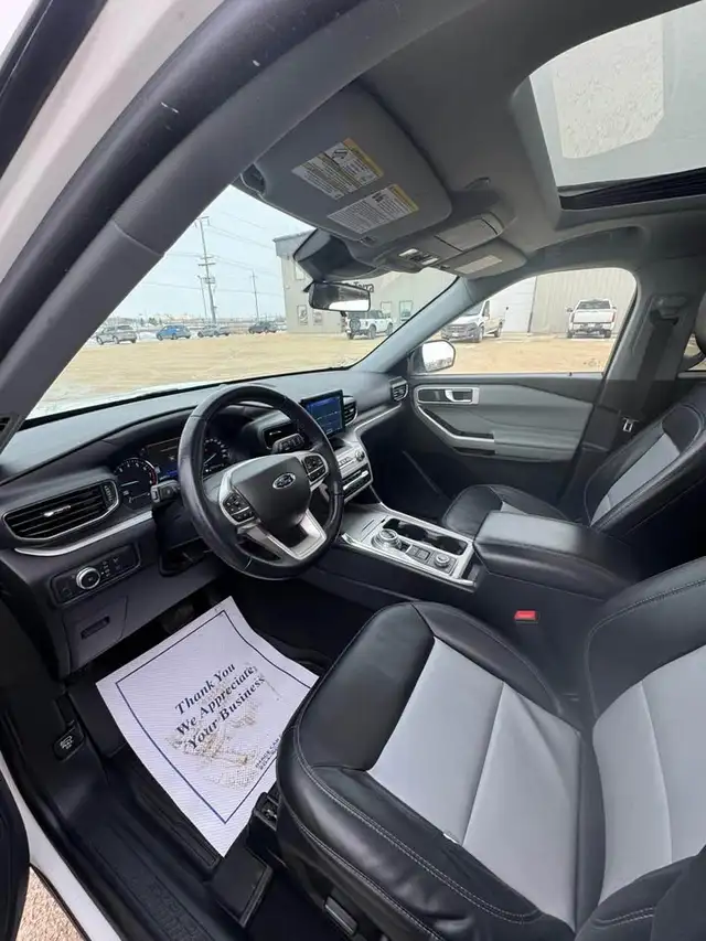 2022 Ford Explorer XLT - Photo 18
